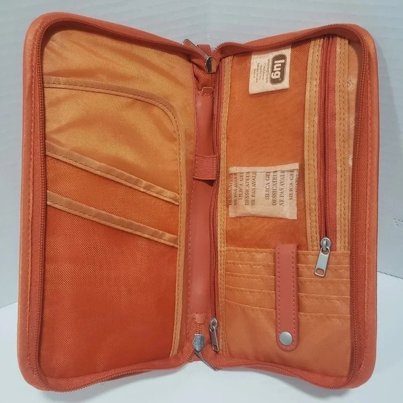 Lug Tango  Orange Passport Travel Wallet Quitled Organizer Wristlett. - Picture 3 of 6